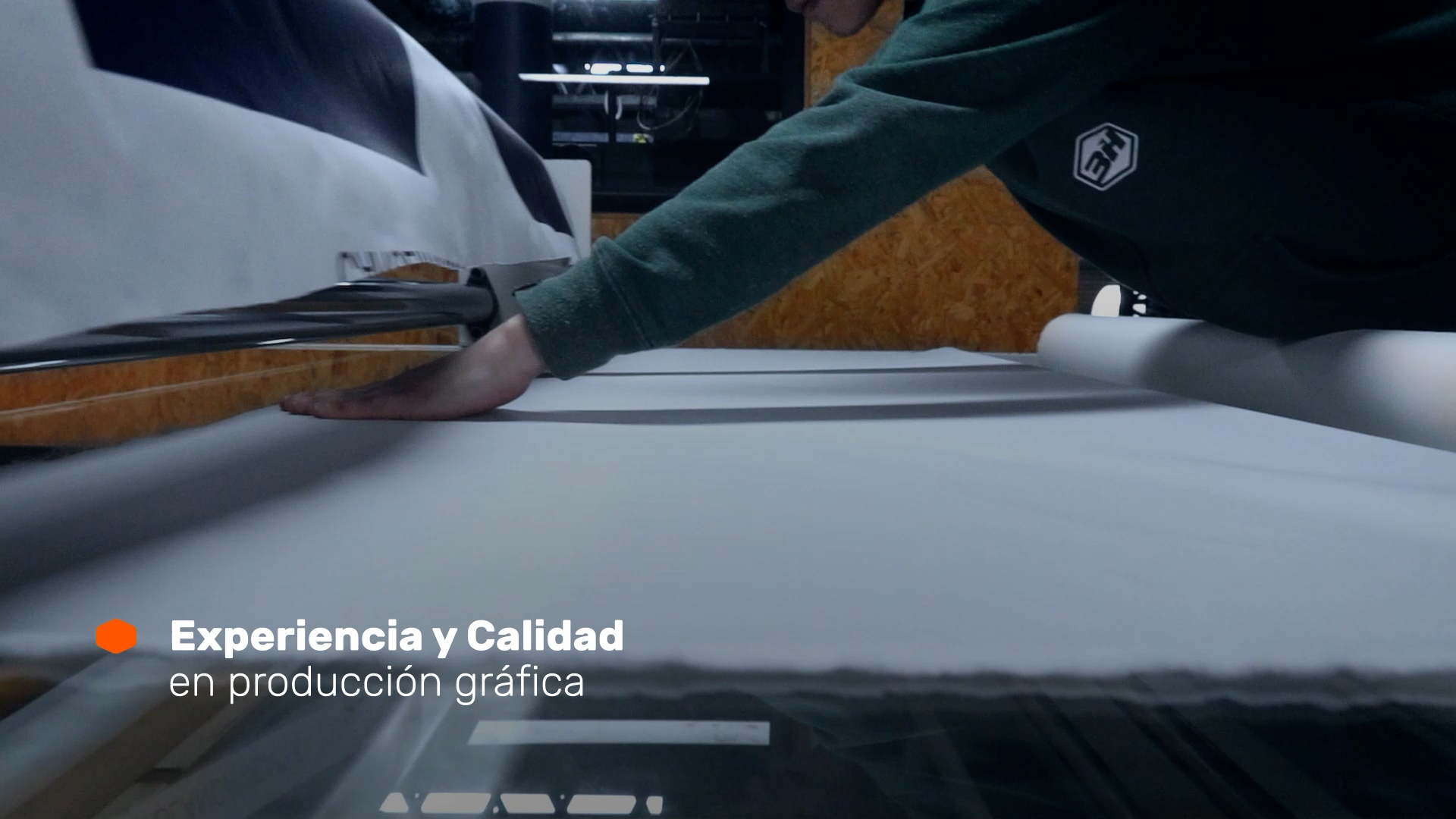 Campaña de personalización 3H para YouTube: experiencia y calidad en producción gráfica